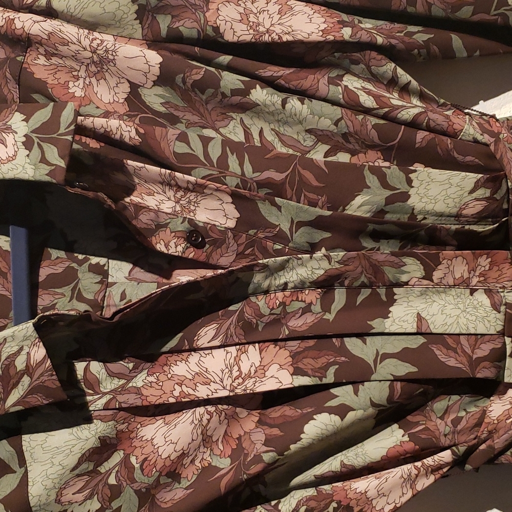 Dress - Picture 3 of 4